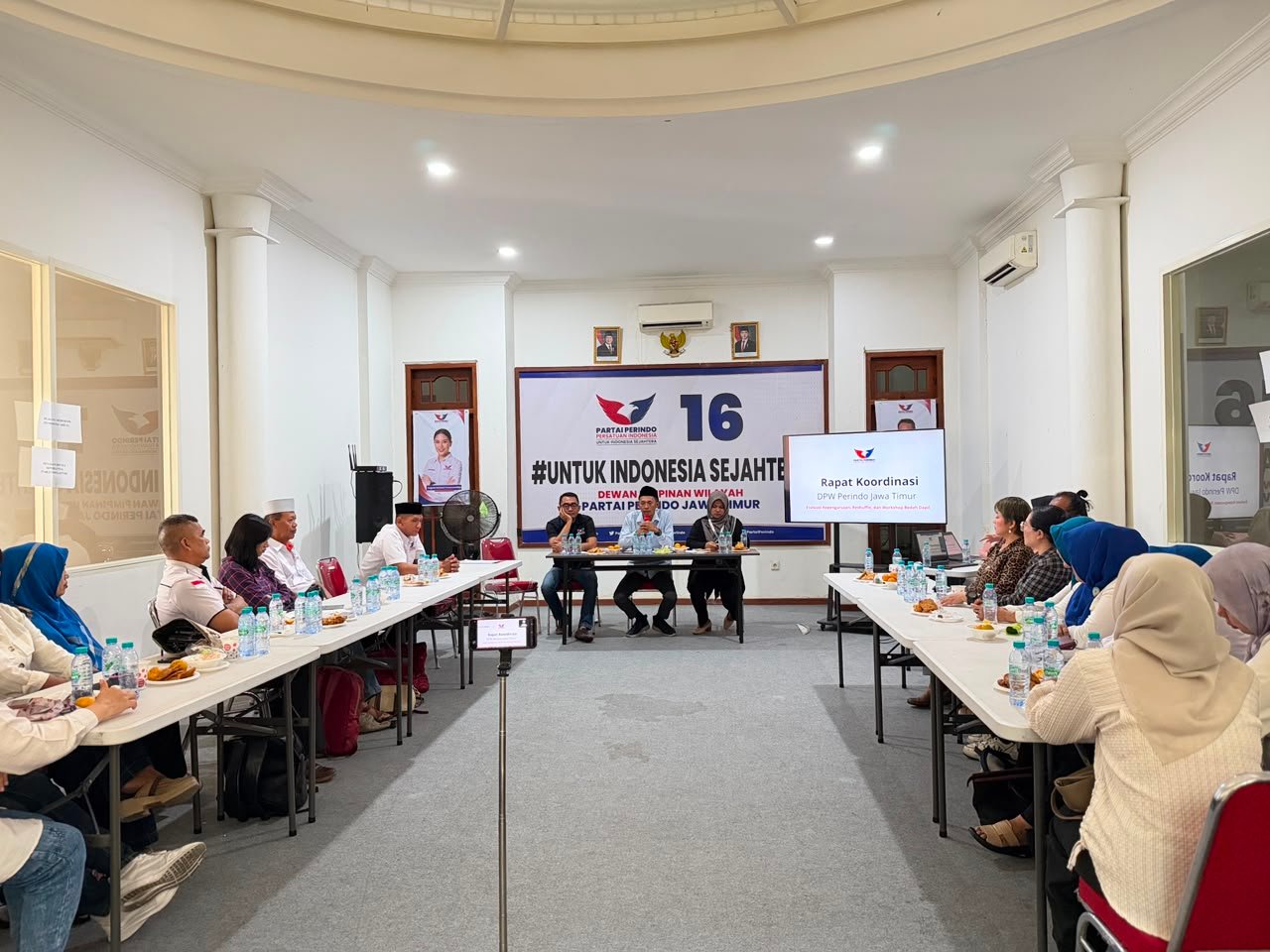 dab4b081-caad-4535-8985-d81106951b16 Evaluasi Program Kerja, DPW Perindo Jatim Gelar Rakor Pengurus Wilayah